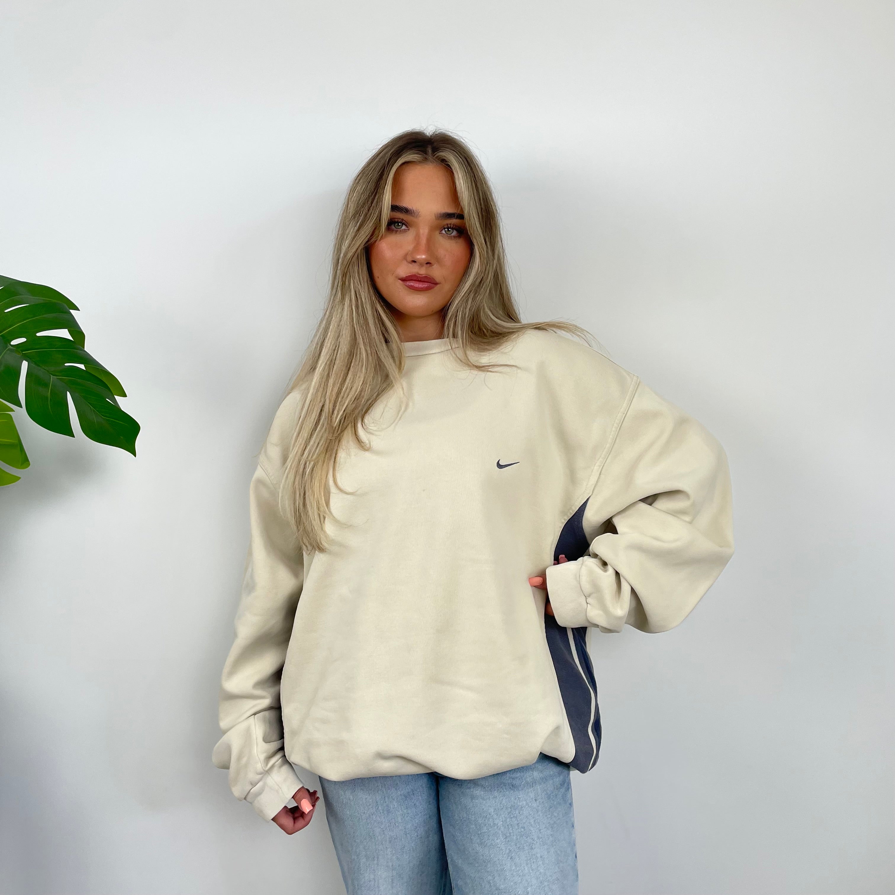 Nike Cream Embroidered Swoosh Sweatshirt (XL)