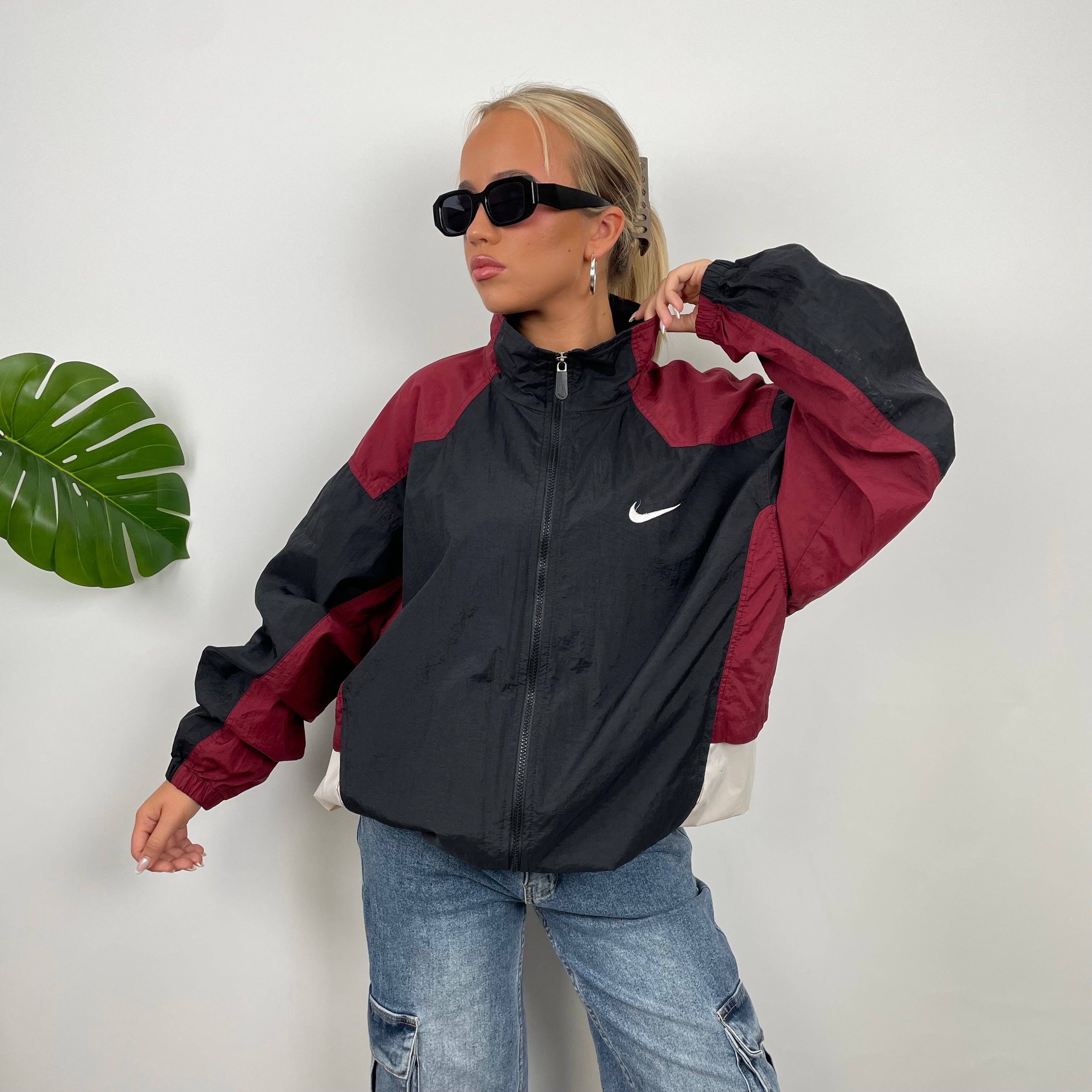 Nike Embroidered Swoosh Windbreaker Jacket (L)