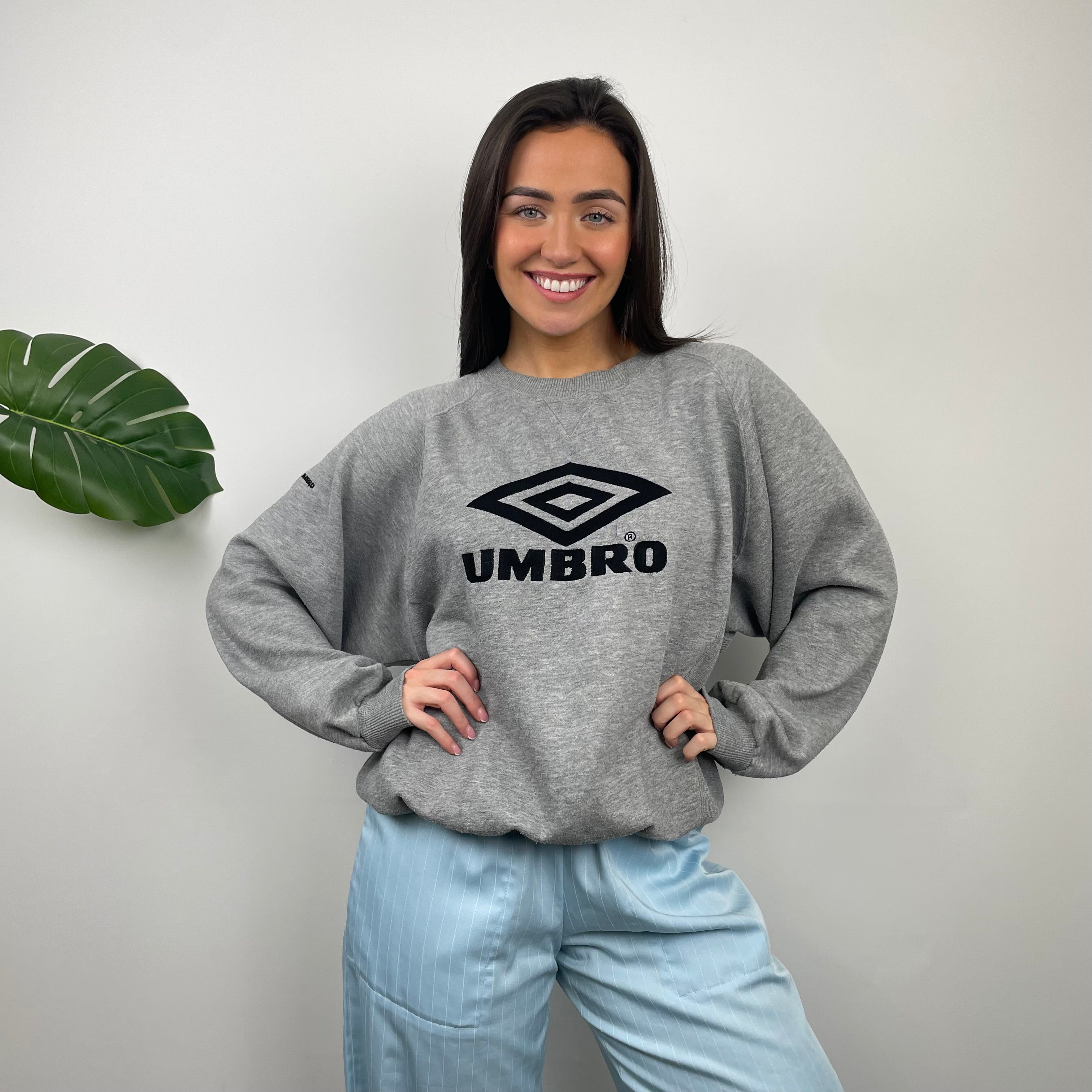 Umbro Grey Embroidered Spell Out Sweatshirt (M)