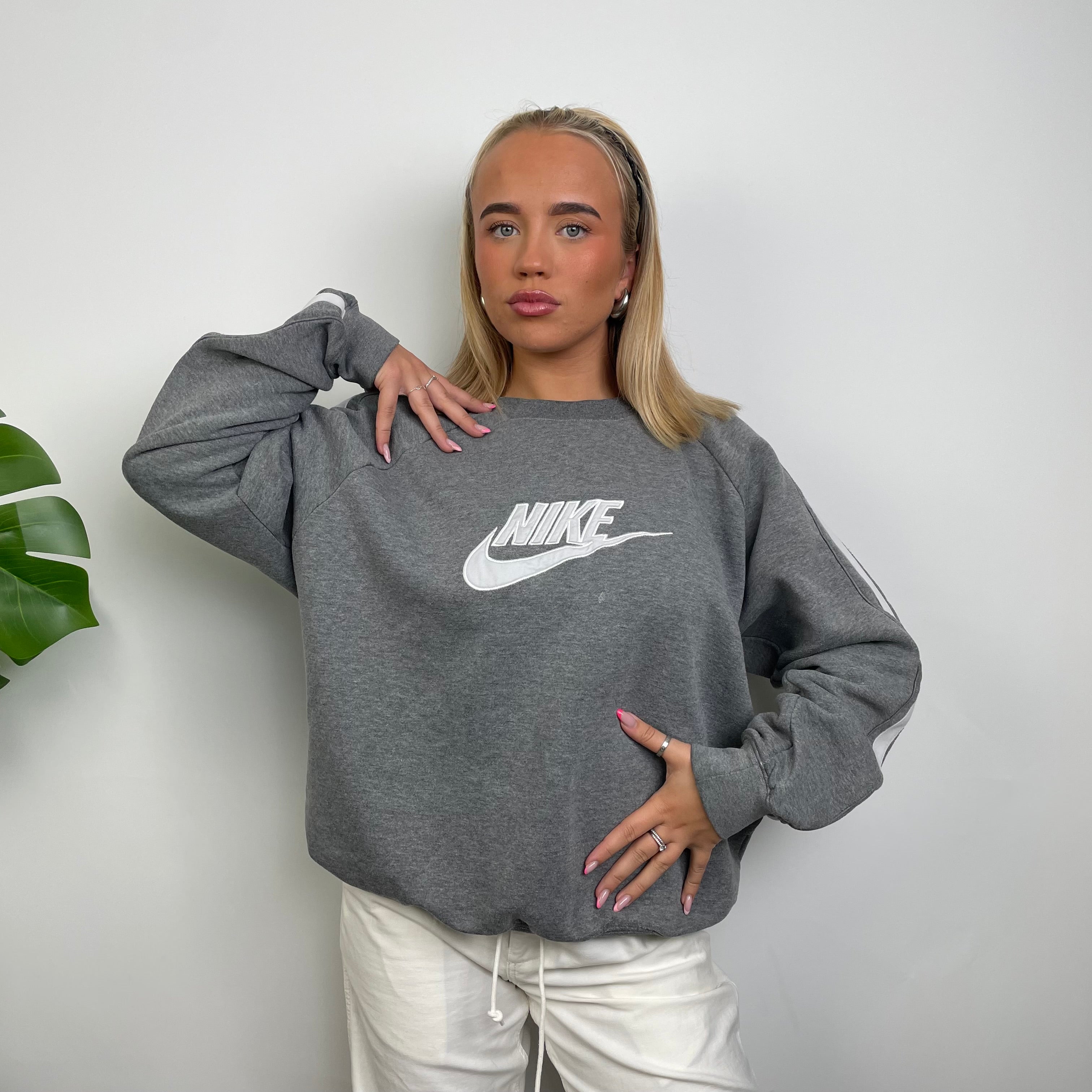 Nike Grey Embroidered Spell Out Sweatshirt (M)