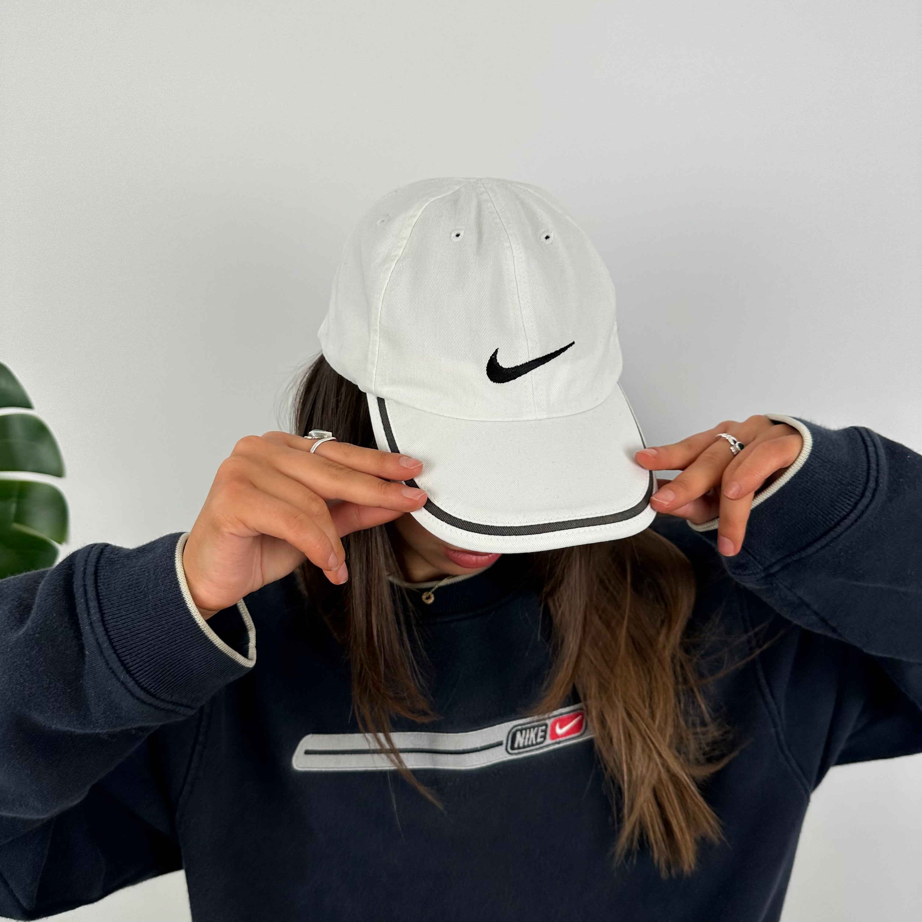 Nike RARE White Embroidered Swoosh Cap