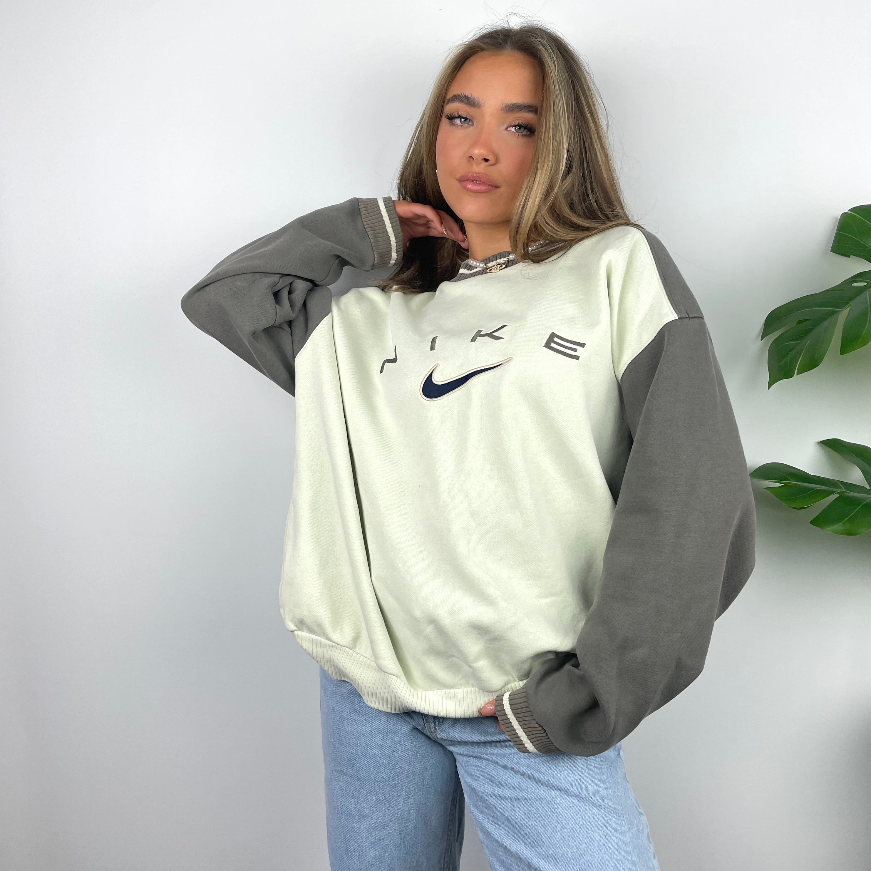 Nike Cream & Brown Embroidered Spell Out Sweatshirt (XL)