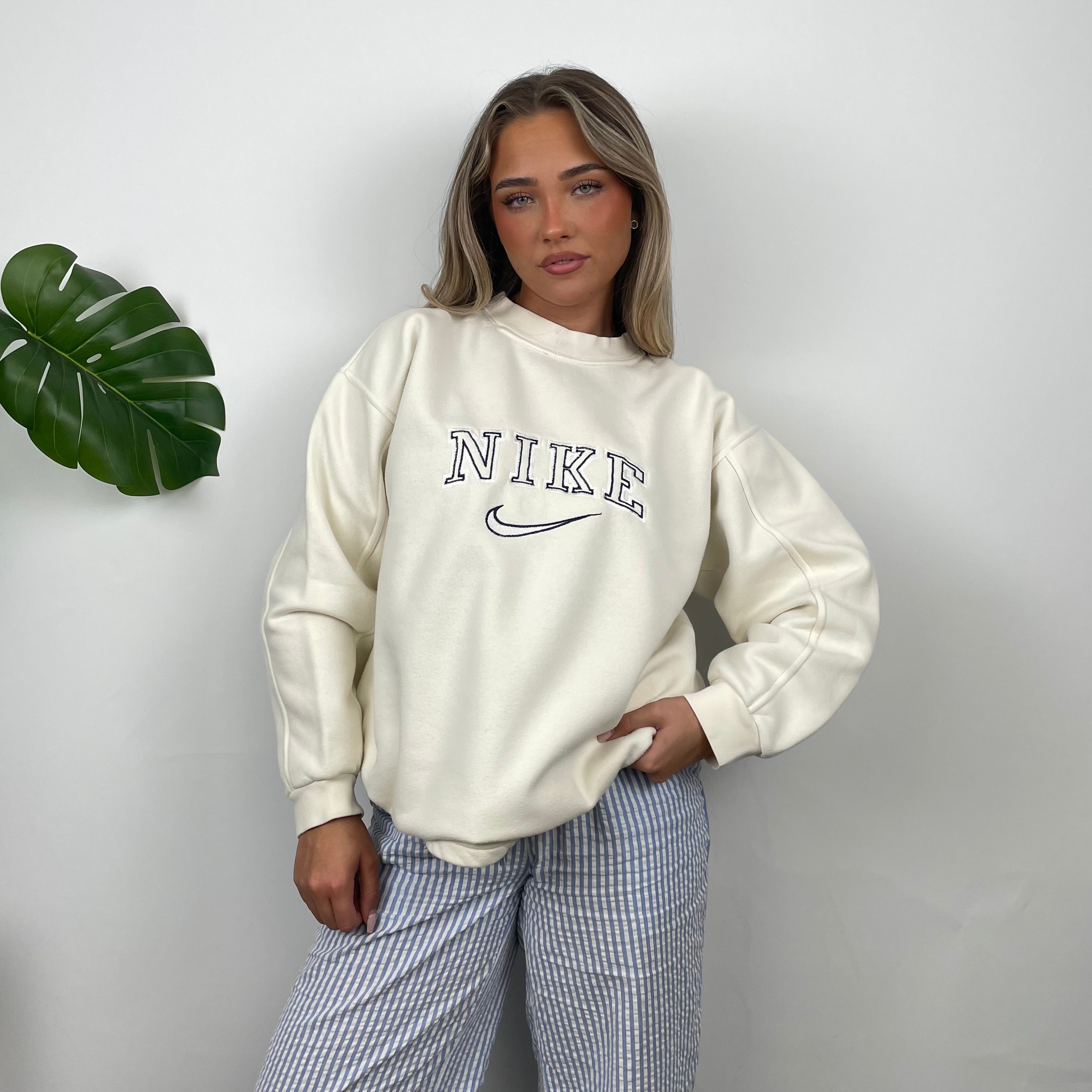 Nike White Embroidered Spell Out Sweatshirt (M)