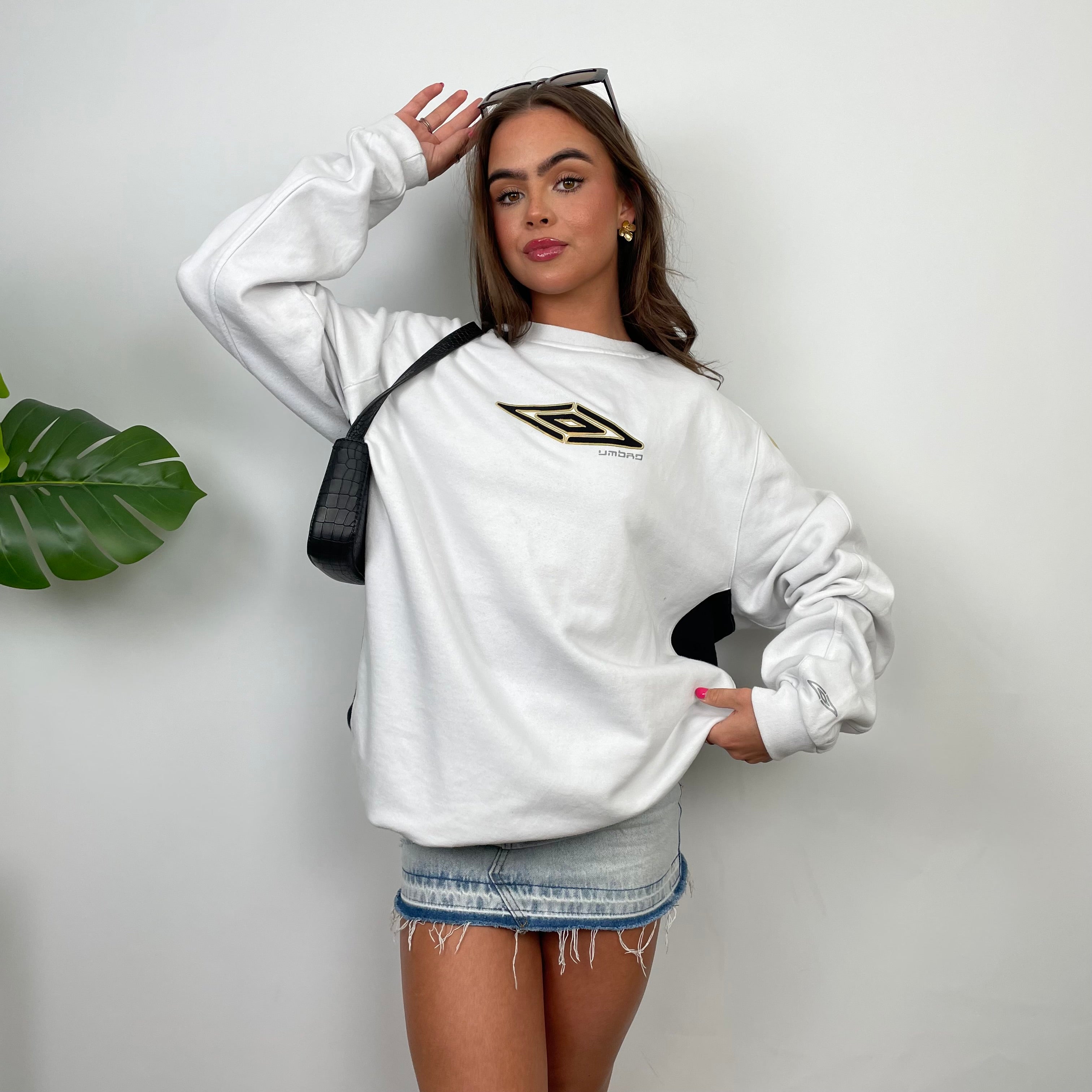 Umbro White Embroidered Spell Out Sweatshirt (XXL)