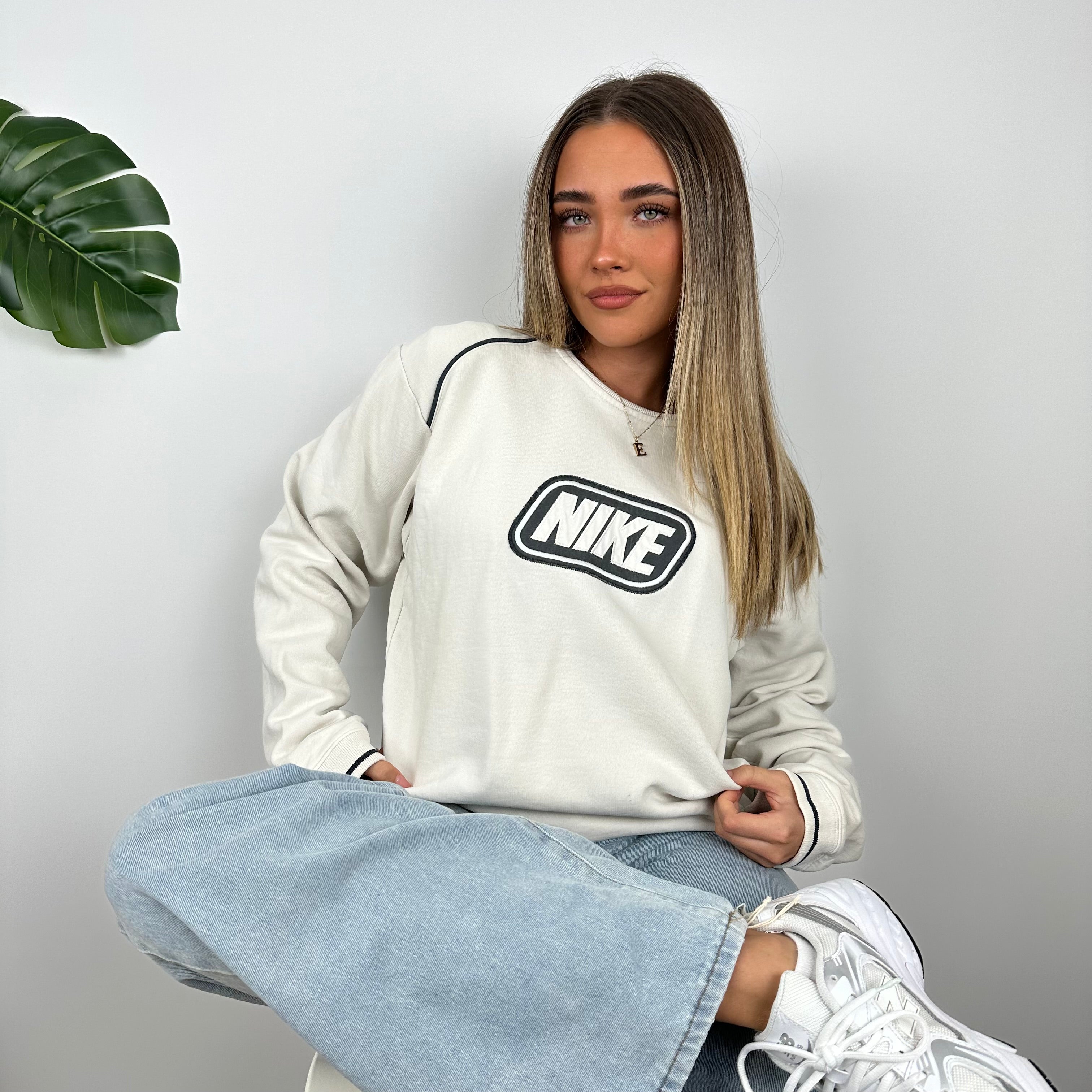 Nike RARE White Embroidered Spell Out Sweatshirt as worn by Molly Mae Hague (M)