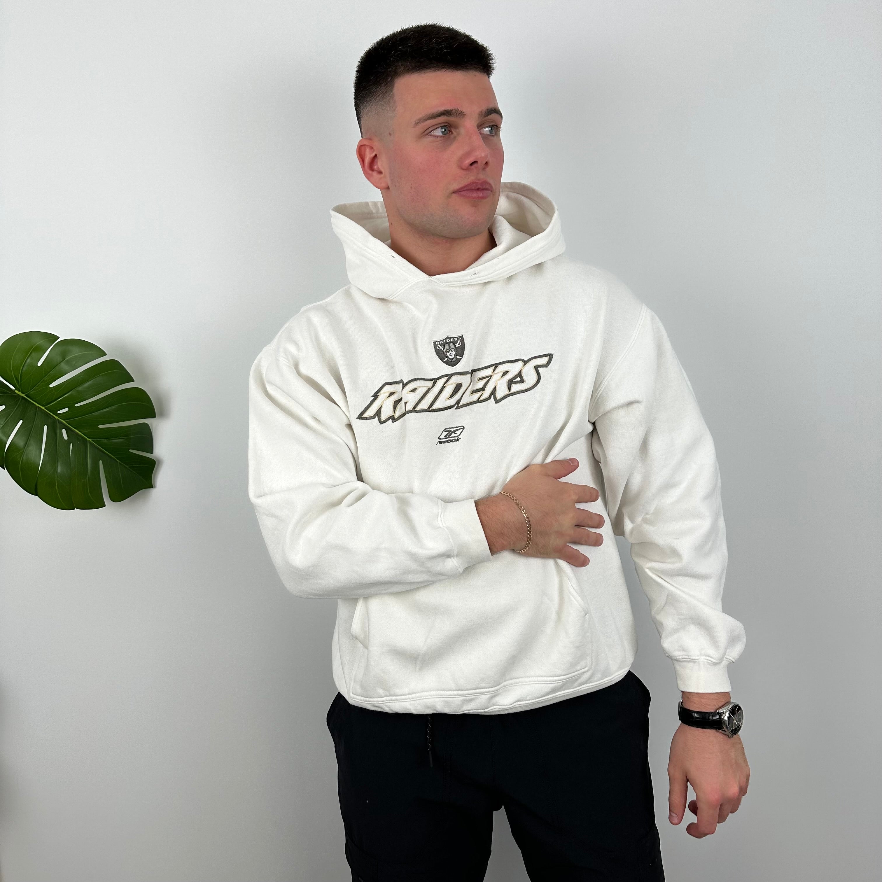 Reebok x Raiders NFL White Embroidered Spell Out Hoodie (M)