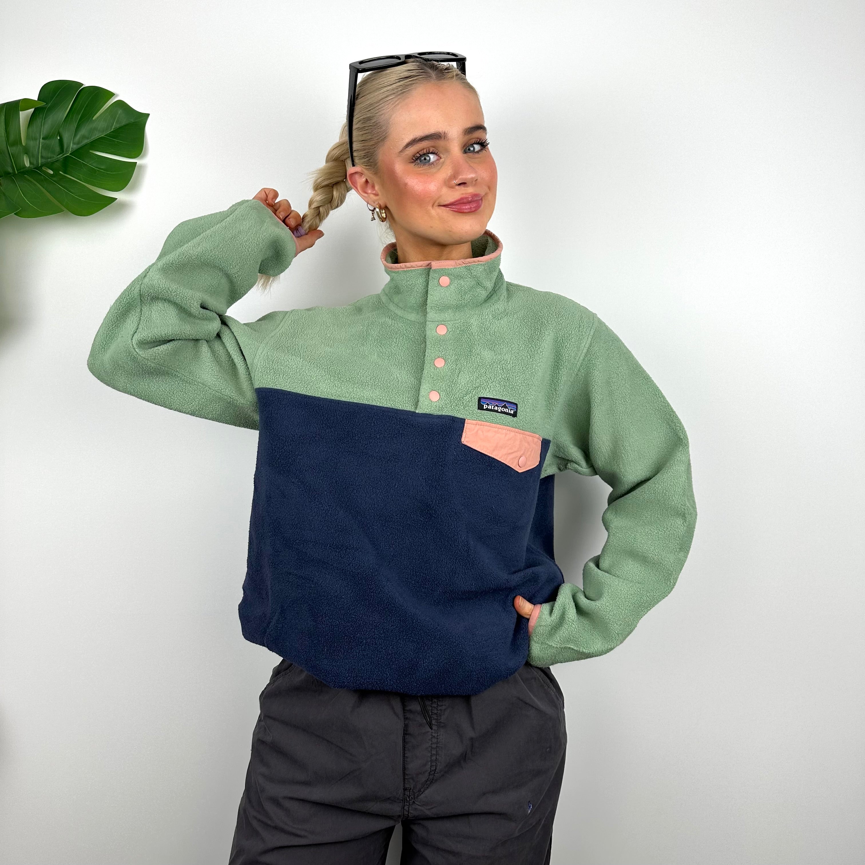 Patagonia Green Embroidered Spell Out Teddy Bear Fleece Sweatshirt (M)