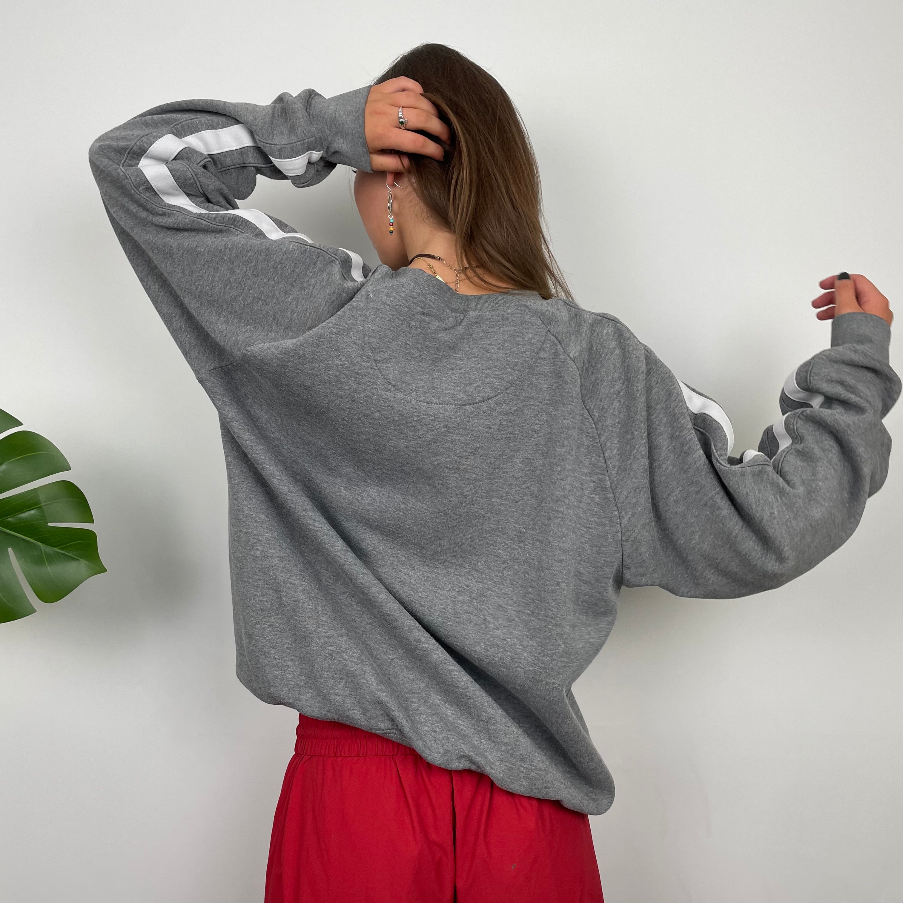 Nike Grey Embroidered Spell Out Sweatshirt (M)