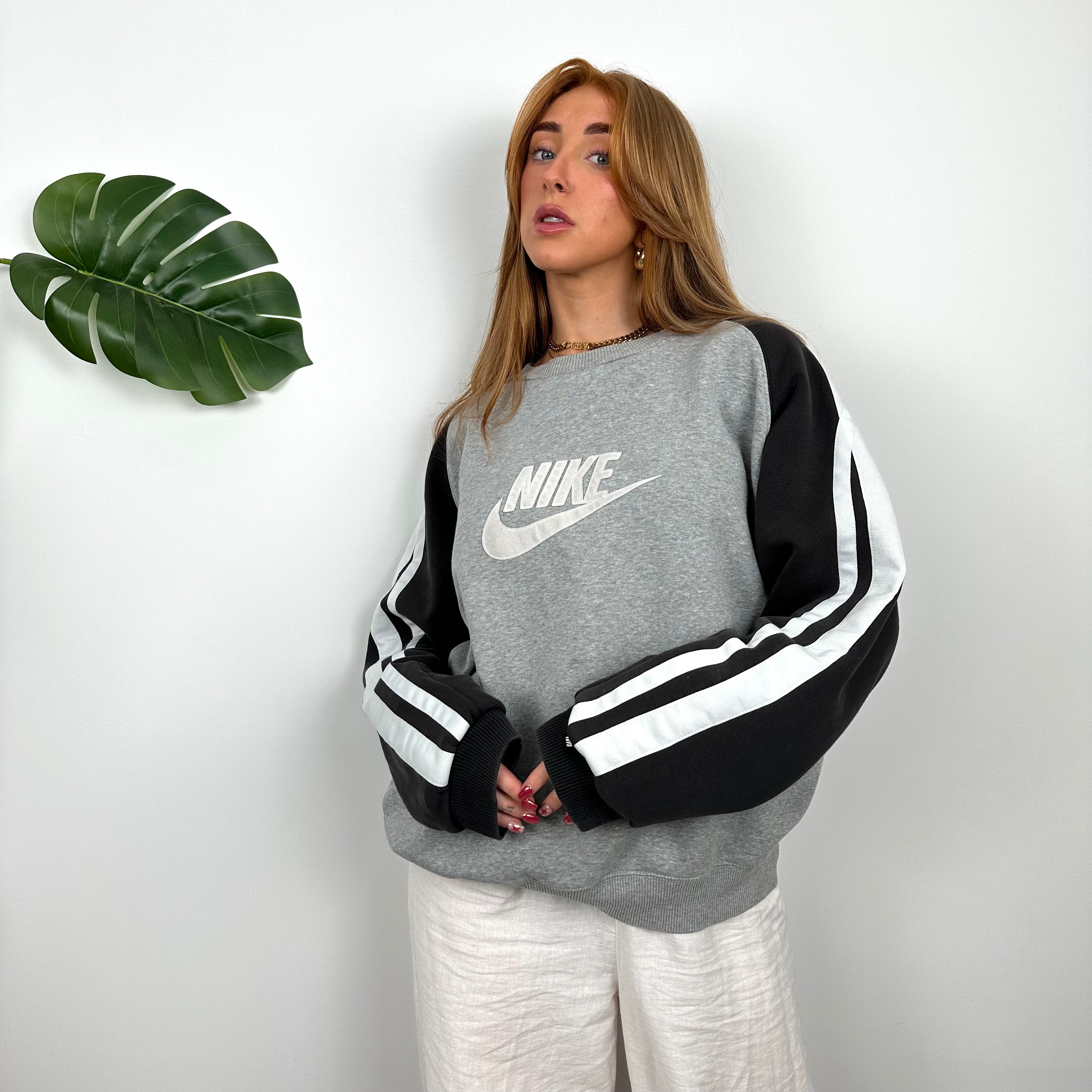 Nike Grey Embroidered Spell Out Sweatshirt (L)