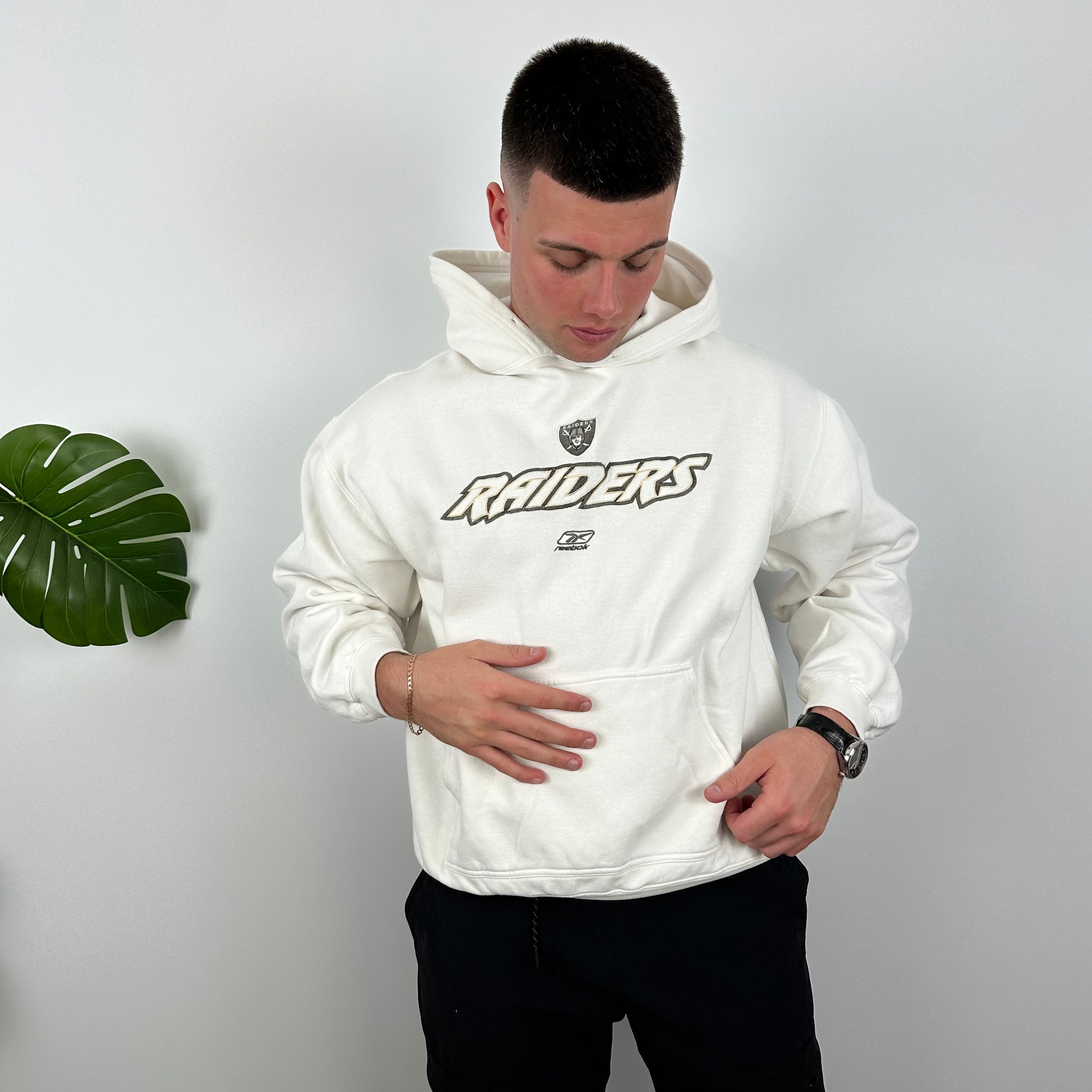 Reebok x Raiders NFL White Embroidered Spell Out Hoodie (M)