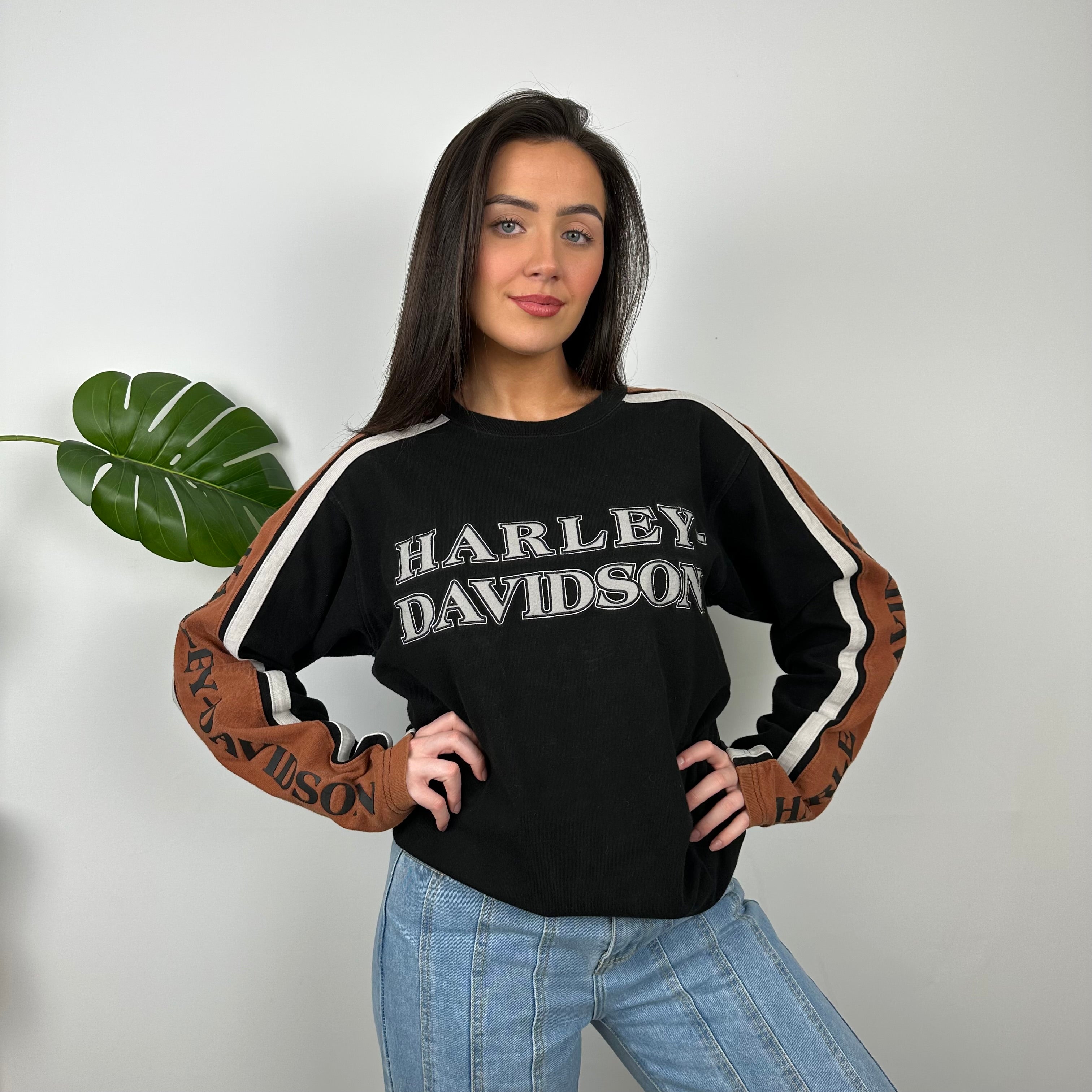 Harley Davidson RARE Black Embroidered Spell Out Sweatshirt (L)
