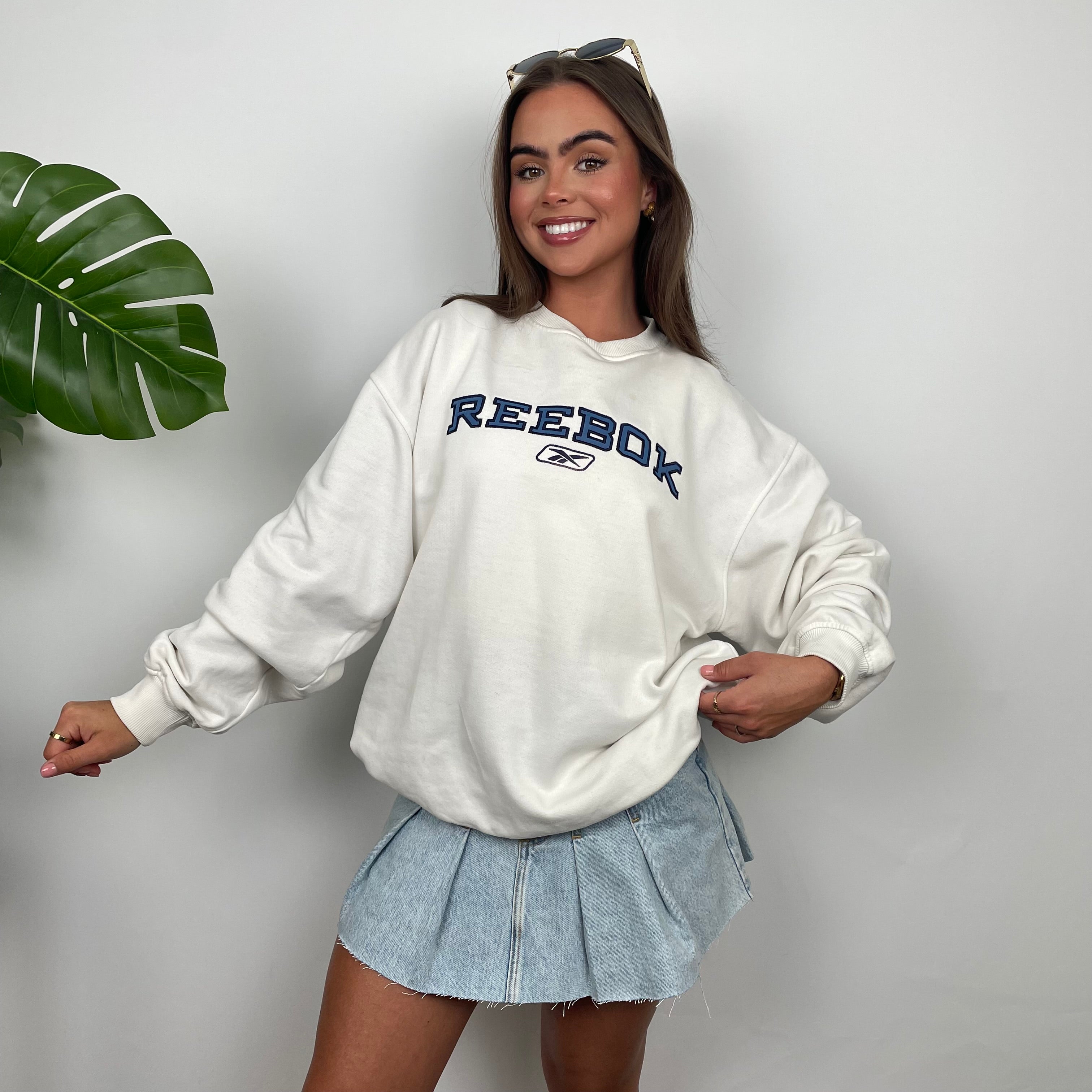 Reebok White Embroidered Spell Out Sweatshirt (M)