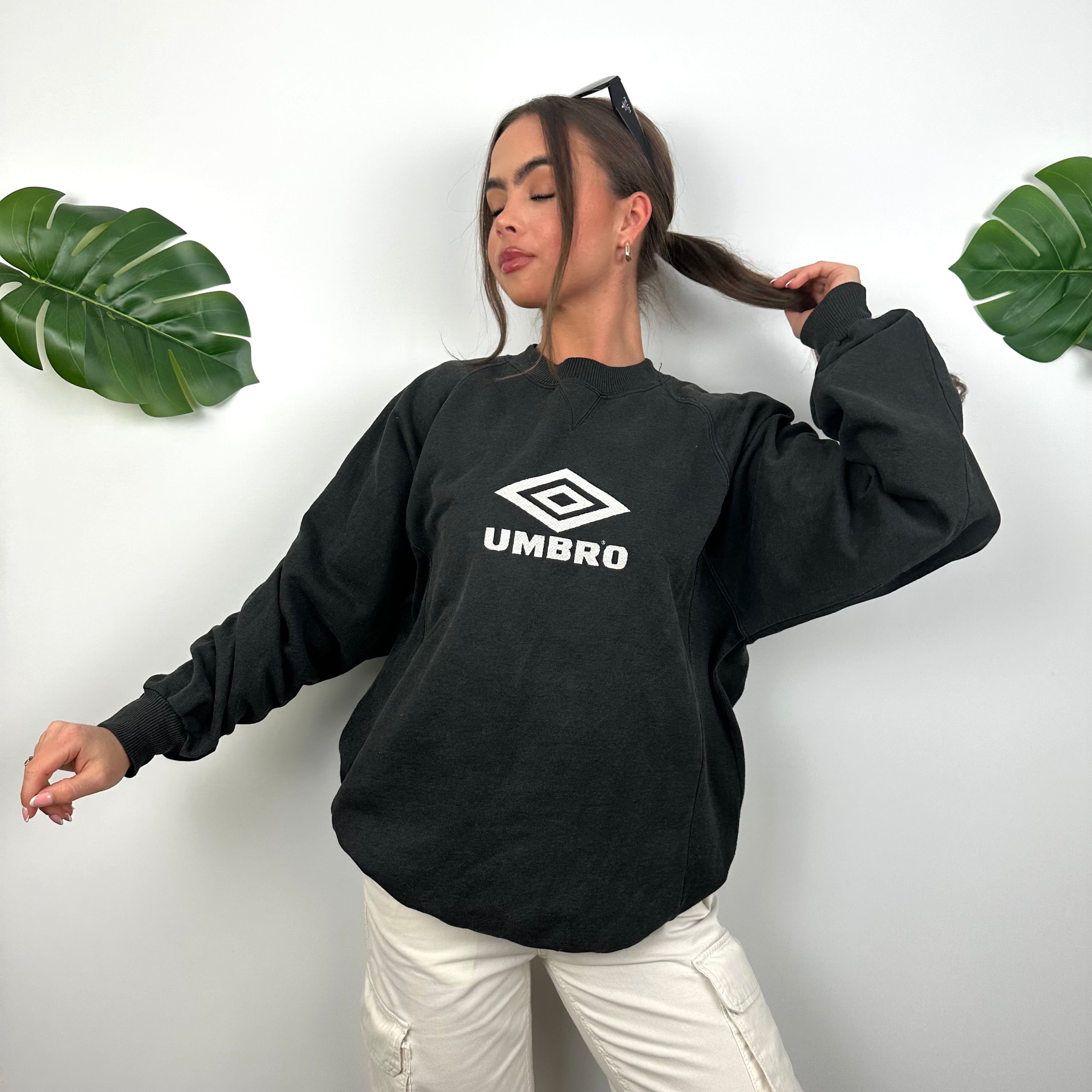 Umbro Black Embroidered Spell Out Sweatshirt (L)