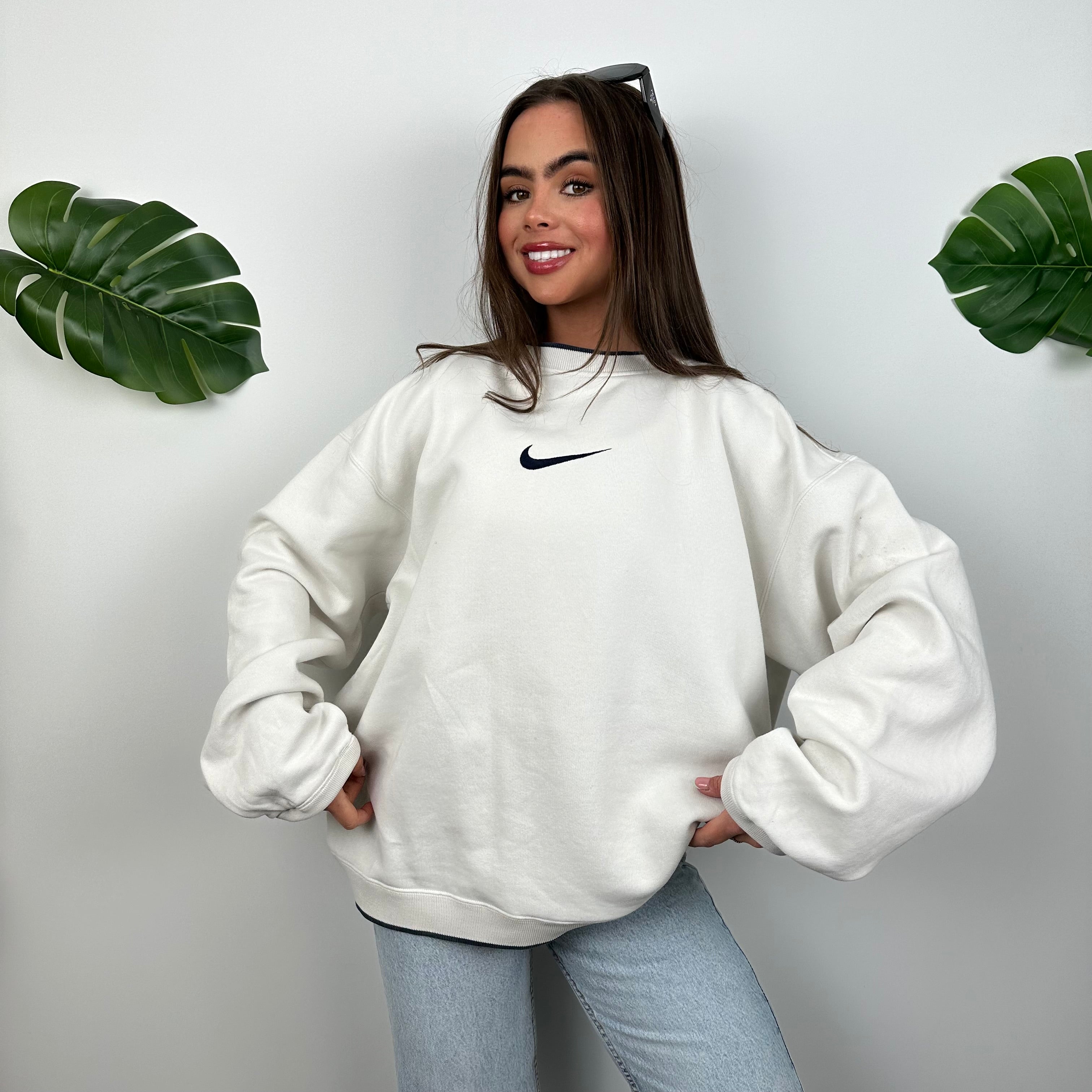 Nike RARE White Embroidered Swoosh Sweatshirt (L)