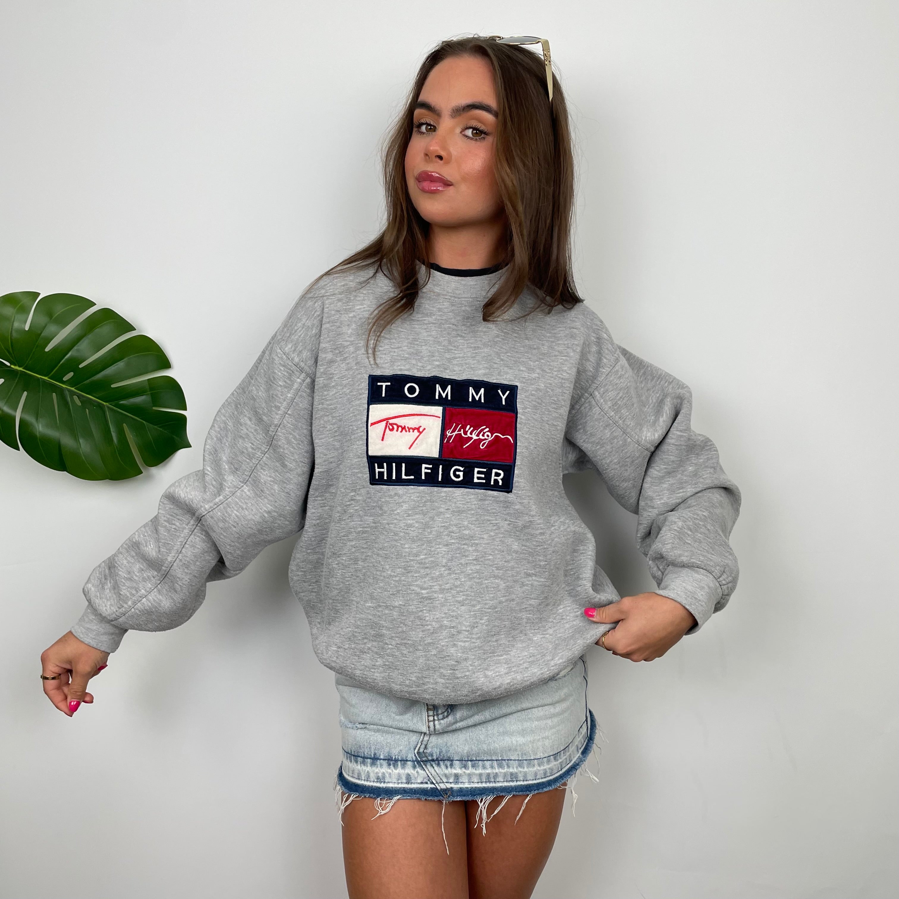 Tommy Hilfiger Grey Embroidered Spell Out Sweatshirt (M)