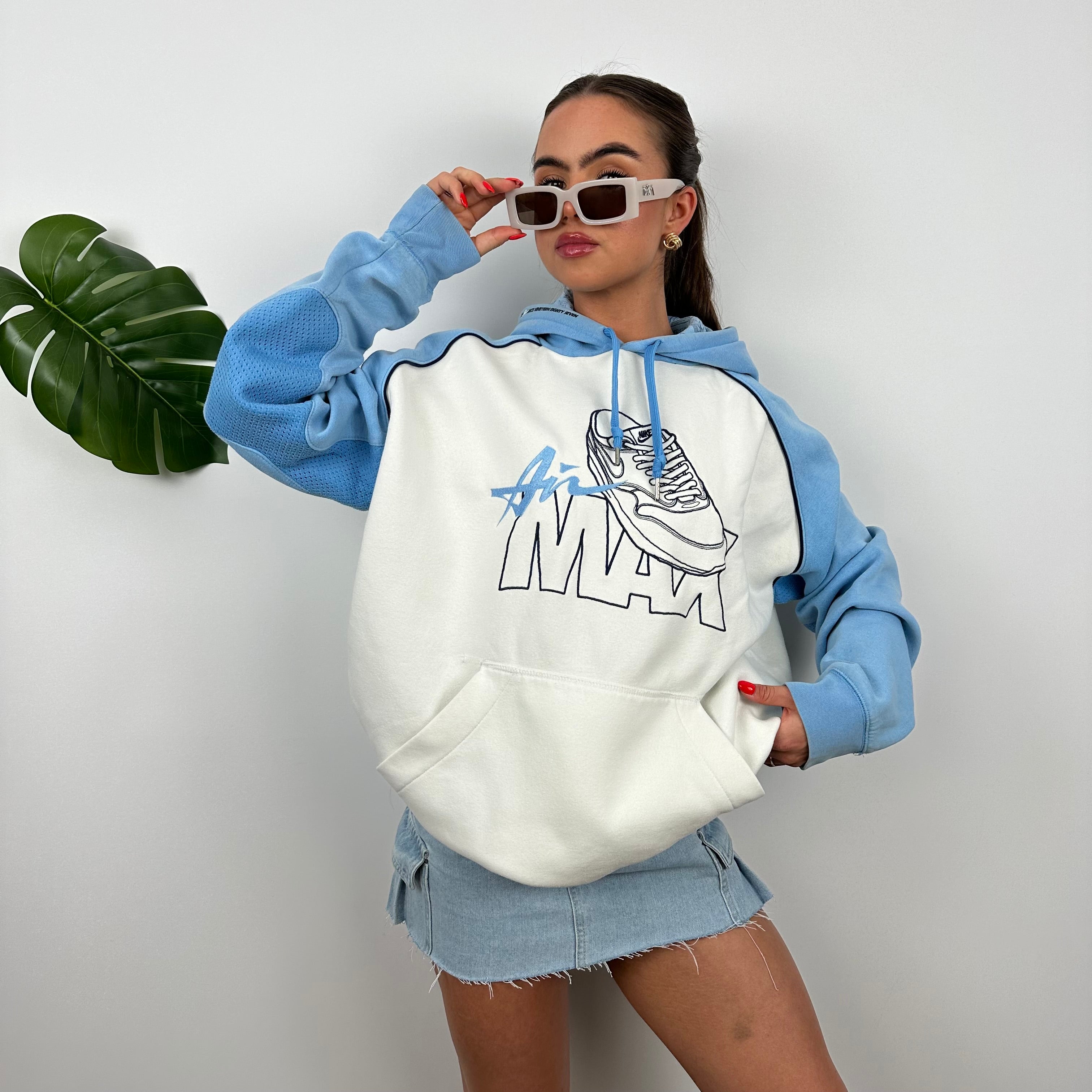 Nike Air Max RARE White & Baby Blue Embroidered Spell Out Hoodie (L)