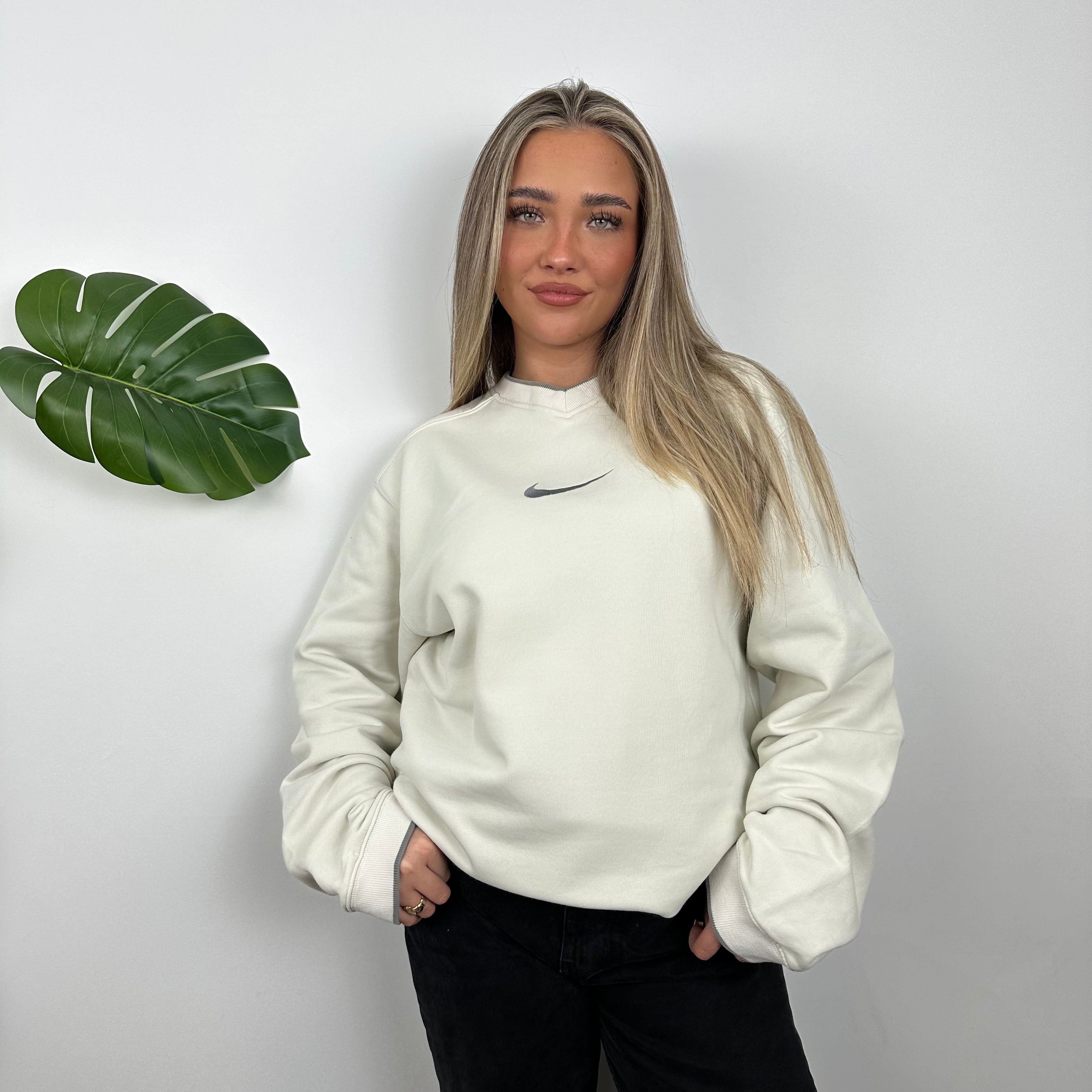 Nike Cream Embroidered Swoosh Sweatshirt (L)