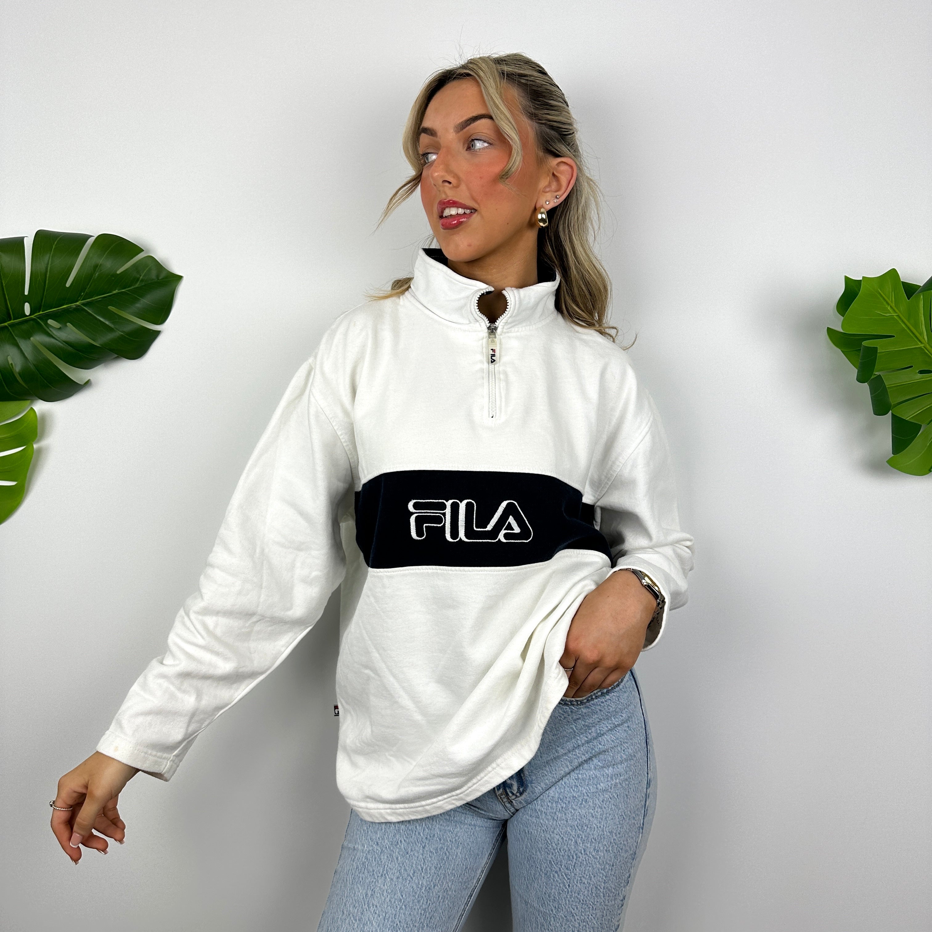 FILA White Embroidered Spell Out Quarter Zip Sweatshirt (M)