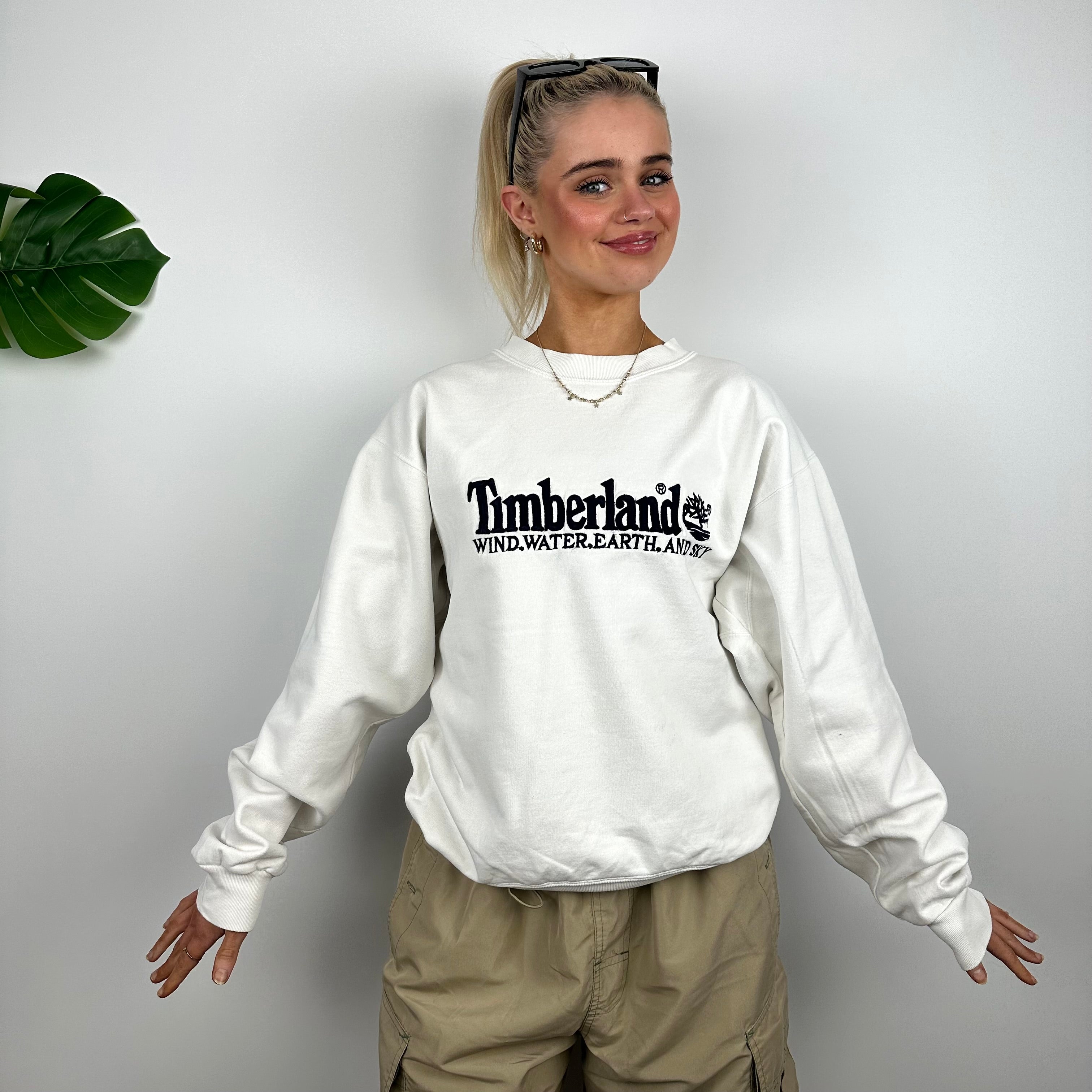 Timberland White Embroidered Spell Out Sweatshirt (M)