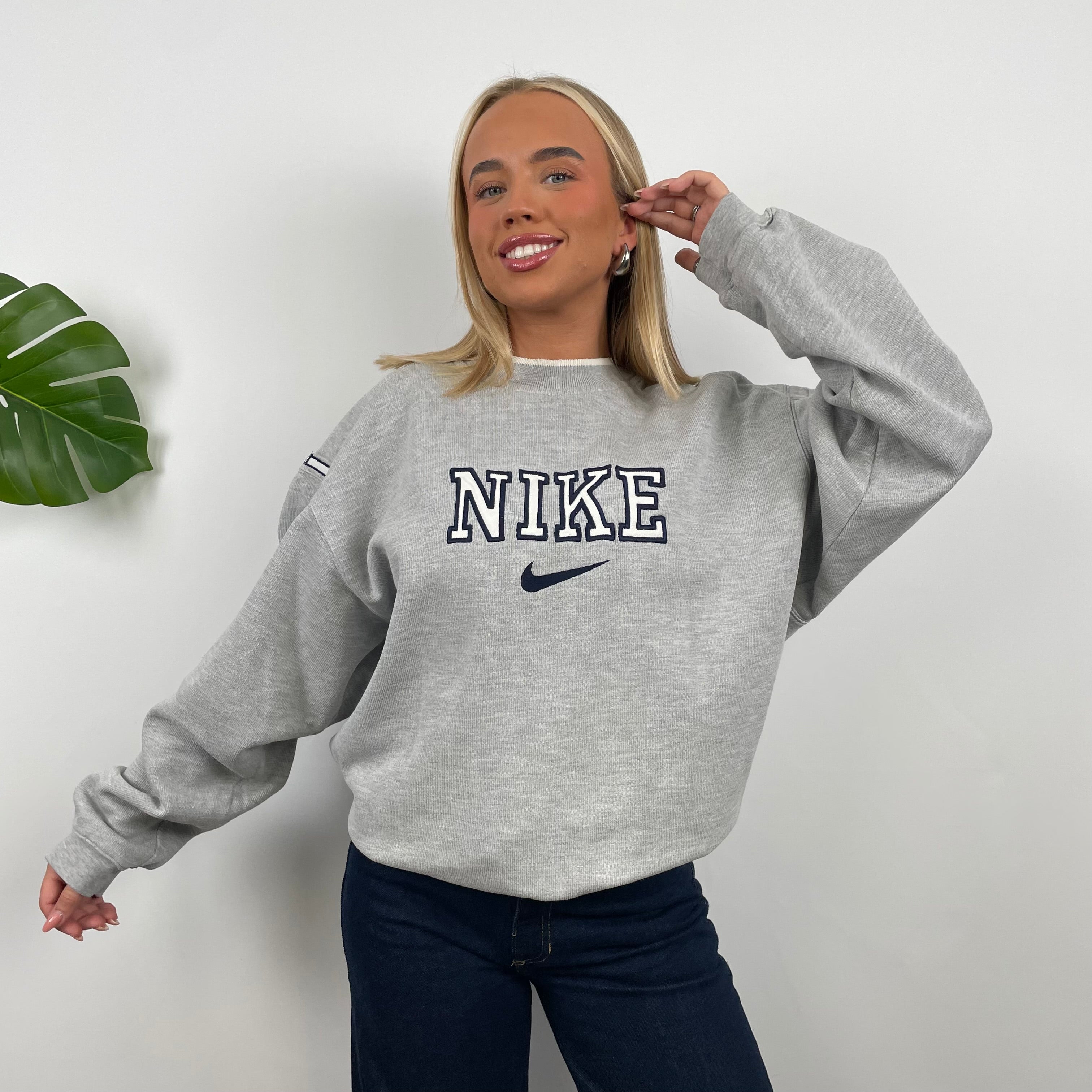 Nike Grey Embroidered Spell Out Sweatshirt (L)