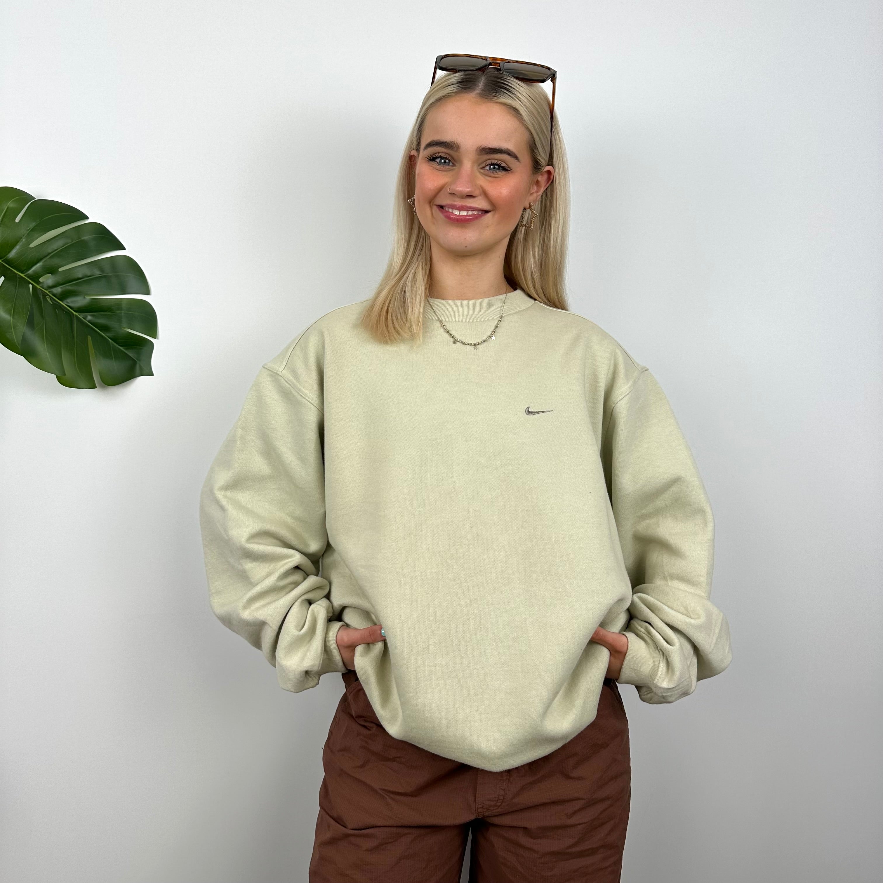 Nike Cream Embroidered Swoosh Sweatshirt (L)