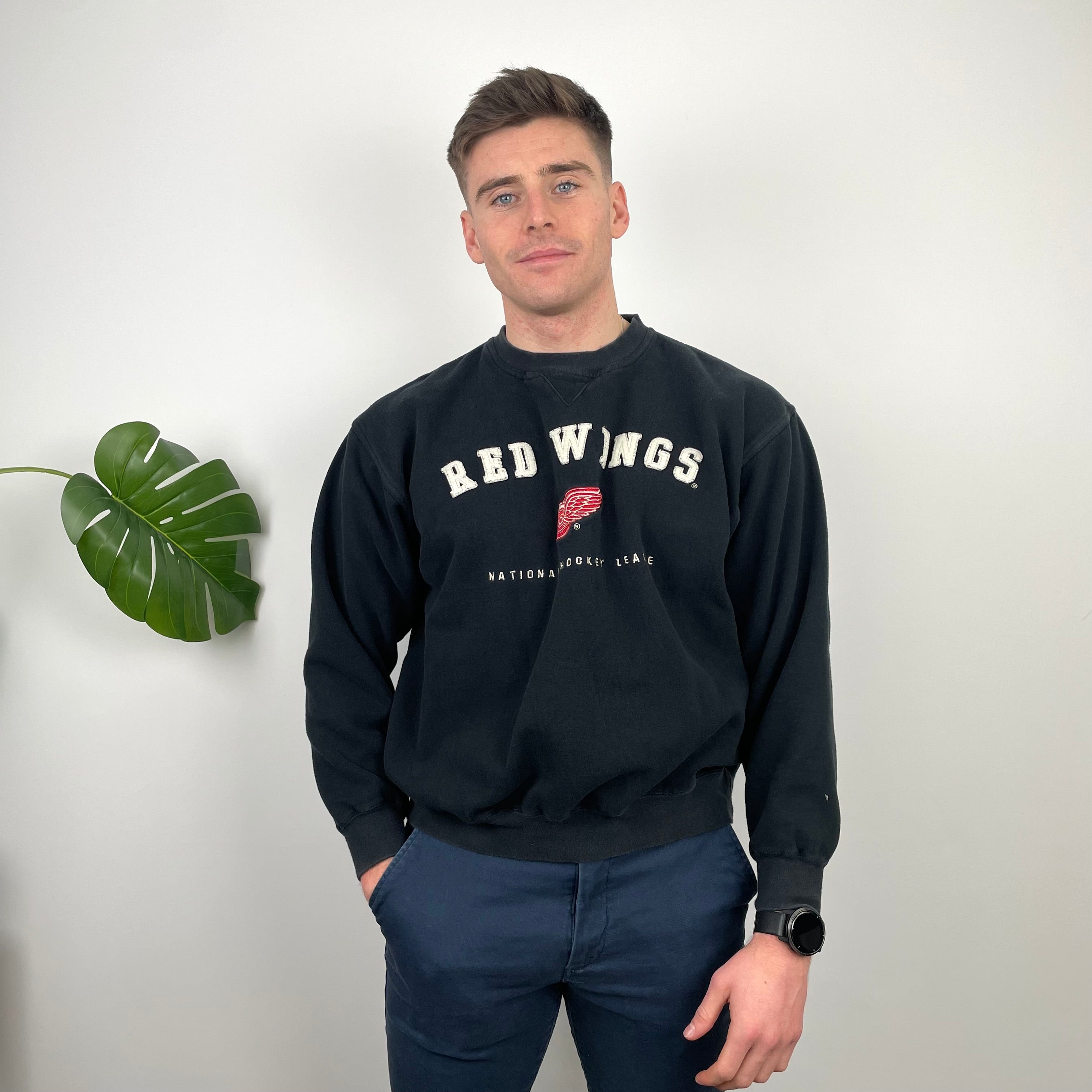 Detroit Redwings RARE Black Embroidered Spell Out Sweatshirt (M)