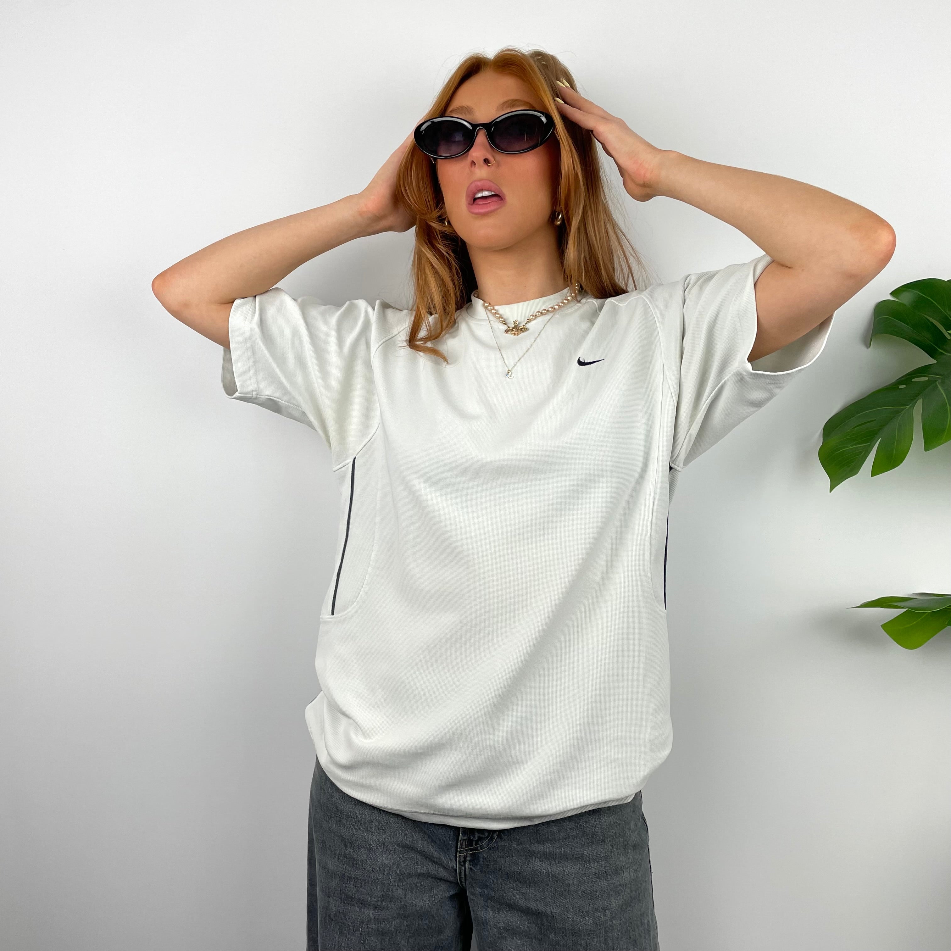 Nike RARE White Embroidered Swoosh T Shirt (S)