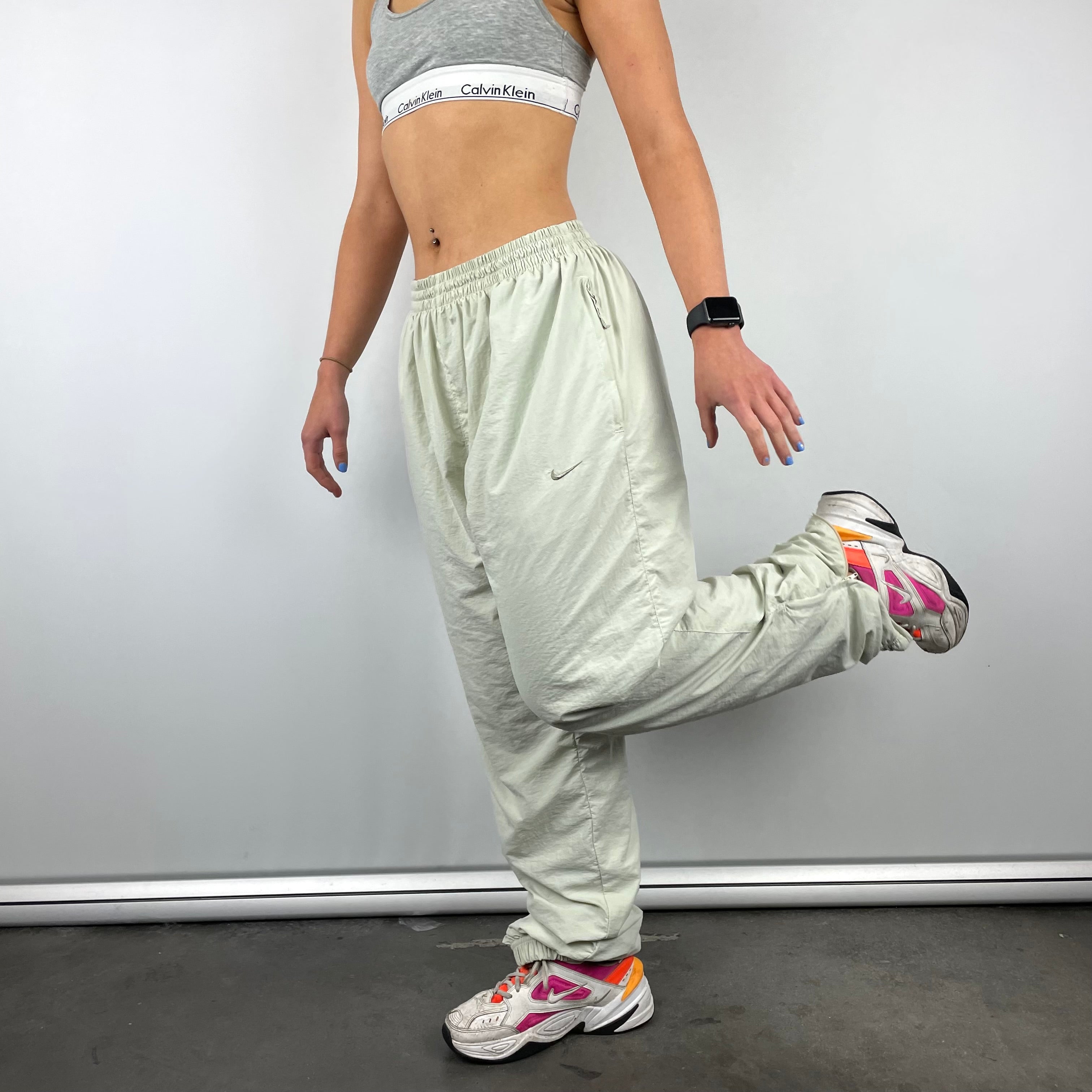 Nike Cream Embroidered Swoosh Track Pants (M) Jamie Online Vintage